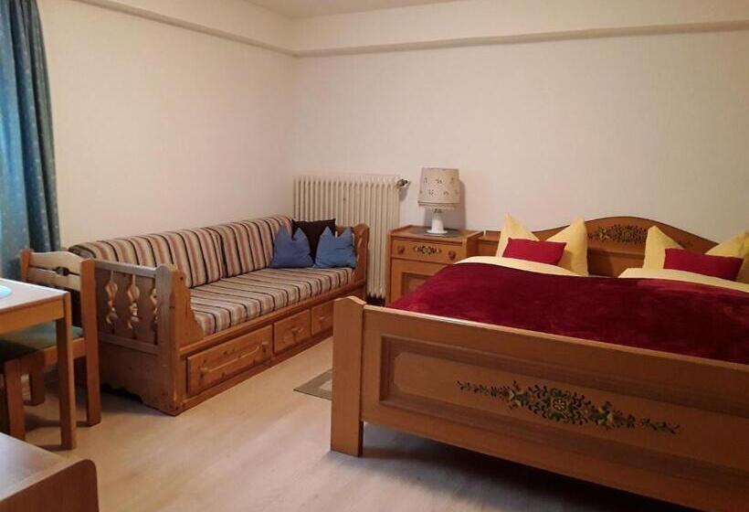 スタンダードトリプルルーム, Pension Waldeck Fleckl