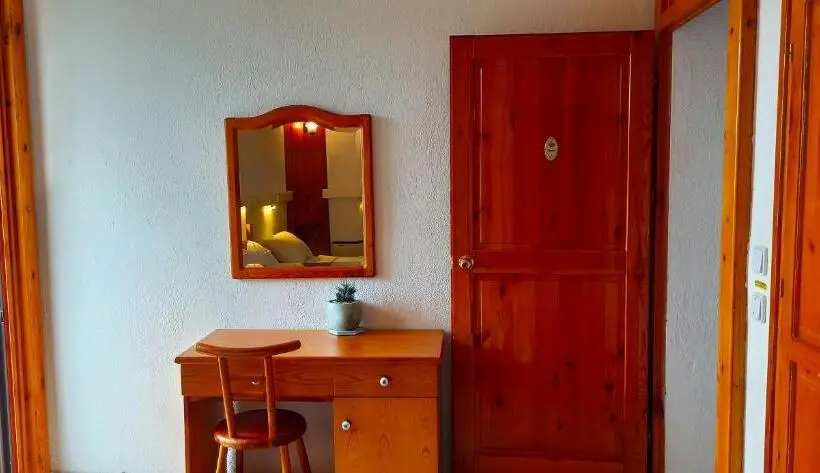 اتاق استاندارد سه نفره, Swiss Eviniz