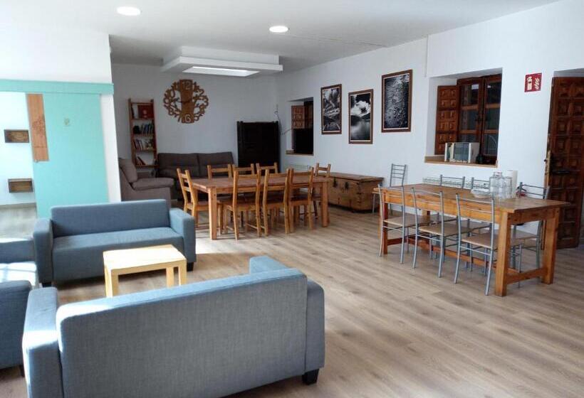 4인용 스탠다드 룸, Albergue Fresno De Cantespino   La Tormenta