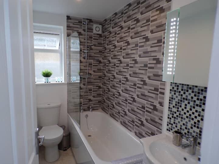 Апартаменты 2 Спальни, City Beach Airbnb Southend On Sea