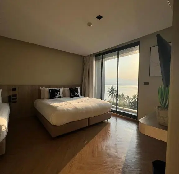 اتاق خانوادگی, M2 Hotel Waterside