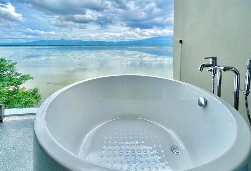 Номер Deluxe, M2 Hotel Waterside