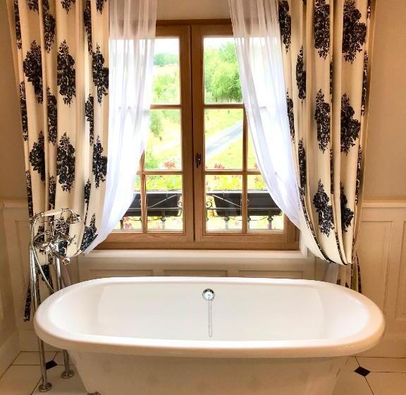 غرفة عائلية, Les Cèdres Du Linard, Chambres D Hôtes B&b Near Lascaux, Montignac, Sarlat La Canéda, Dordogne