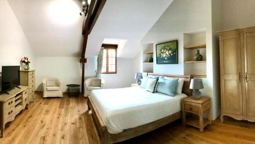 غرفة عائلية, Les Cèdres Du Linard, Chambres D Hôtes B&b Near Lascaux, Montignac, Sarlat La Canéda, Dordogne