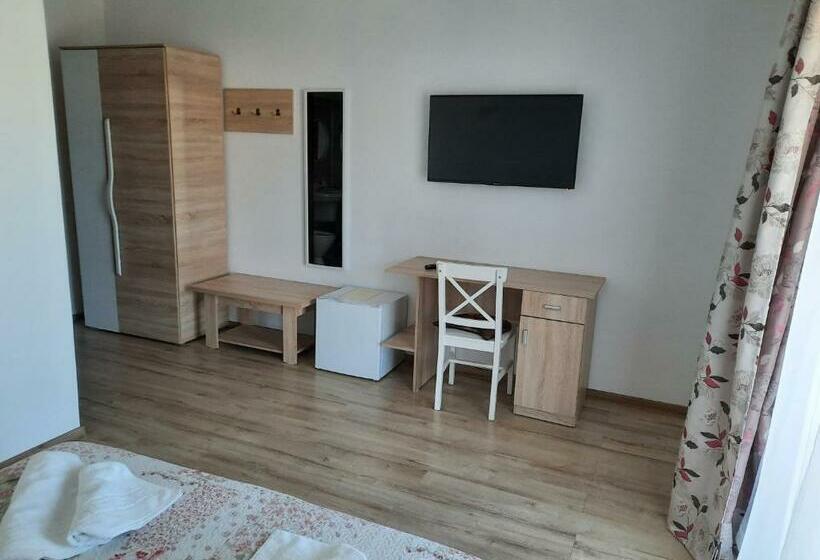 バルコニー付きスタンダードルーム, Aristocat Hotels Rasnov