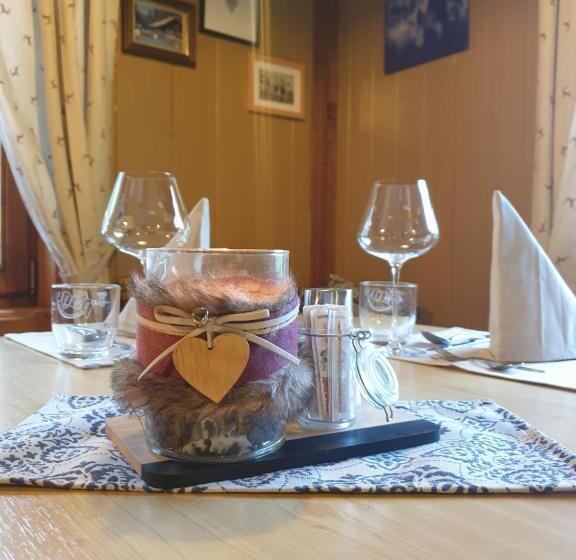 Номер Стандарт Четырехместный Совместный Санузел, Ammerwald Alm