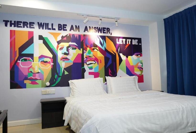 اتاق لوکس با تخت بزرگ, Masroom Hotel Kuala Lumpur