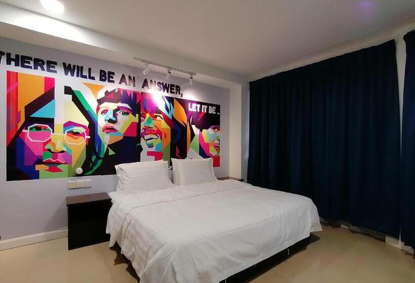 اتاق لوکس با تخت بزرگ, Masroom Hotel Kuala Lumpur