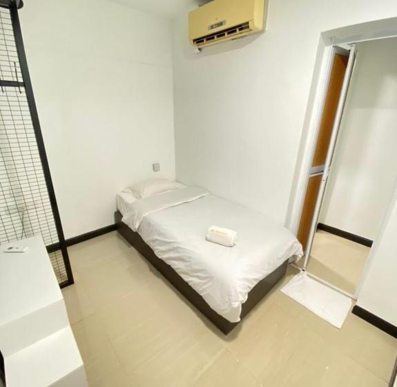 اتاق استاندارد یک نفره, Masroom Hotel Kuala Lumpur