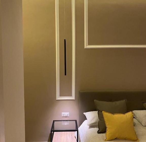 اتاق استاندارد, Salotto Toledo