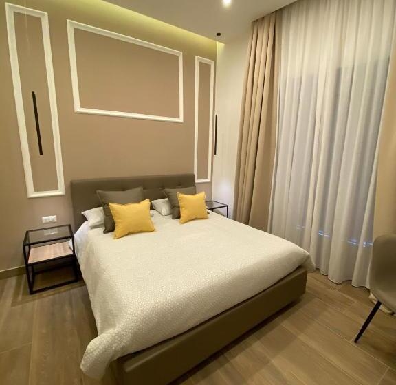 اتاق استاندارد, Salotto Toledo