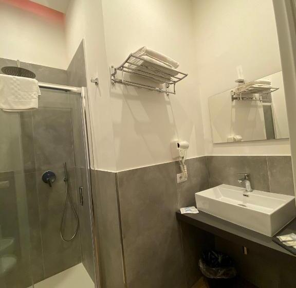 اتاق استاندارد, Salotto Toledo