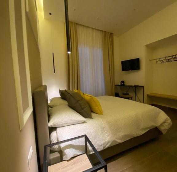 اتاق استاندارد, Salotto Toledo