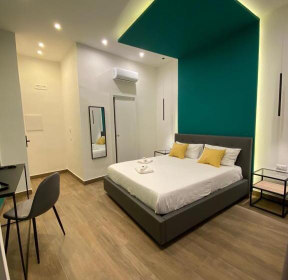 اتاق سوپریور, Salotto Toledo