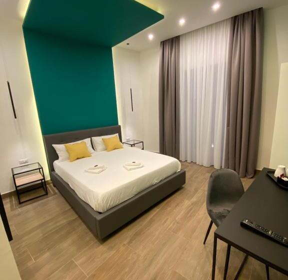 اتاق سوپریور, Salotto Toledo