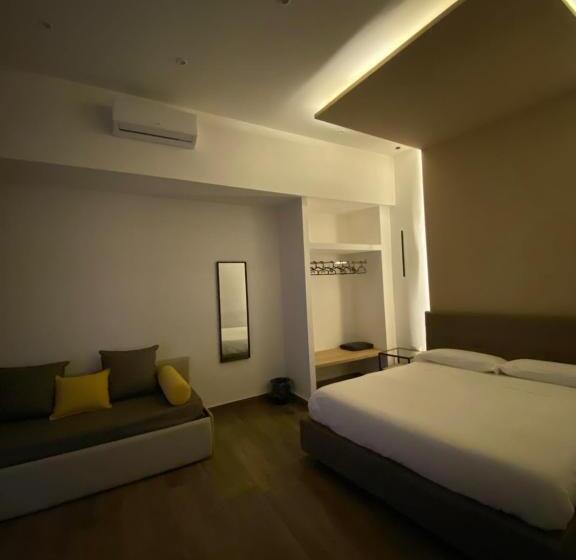 اتاق لوکس خانوادگی, Salotto Toledo