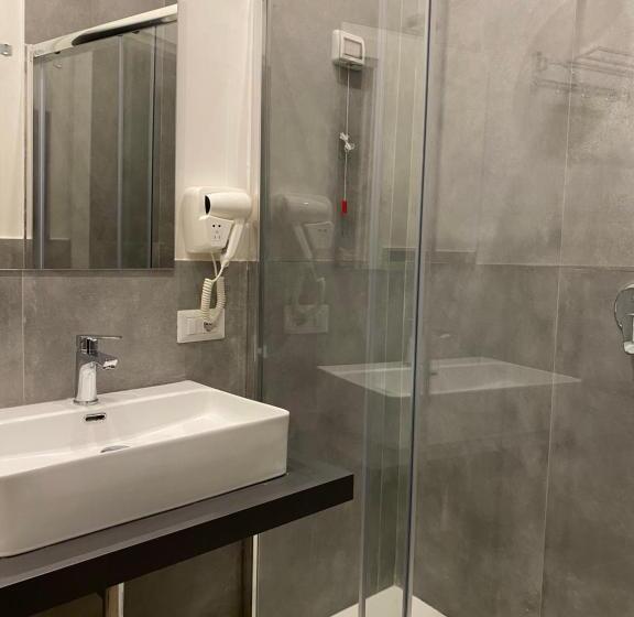 اتاق لوکس خانوادگی, Salotto Toledo