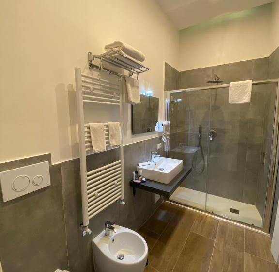 اتاق لوکس خانوادگی, Salotto Toledo