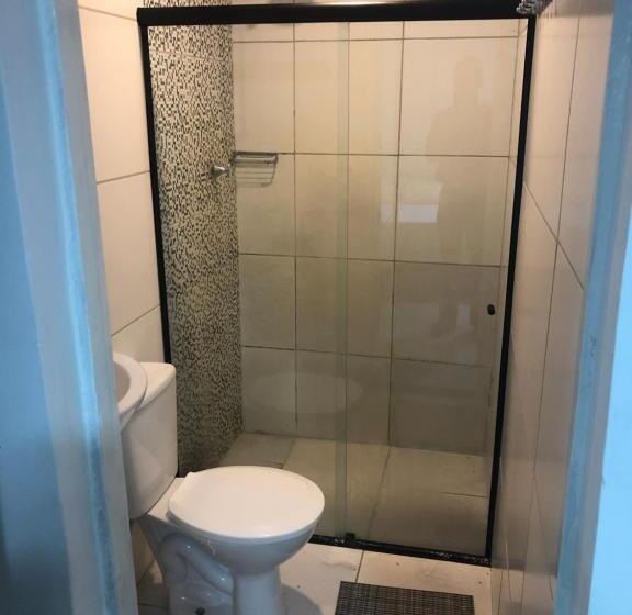 חדר משפחתי, Casa Branca