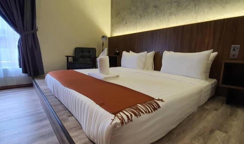 חדר דחוקס עם מיטת קינג, Vista