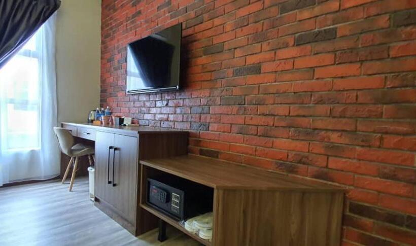 חדר משפחתי, Vista