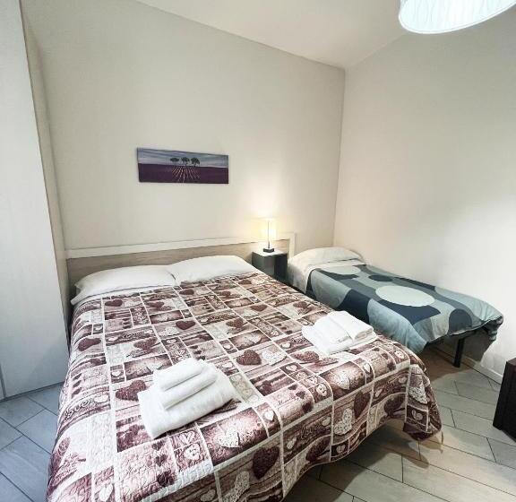اتاق استاندارد, Easyrooms One