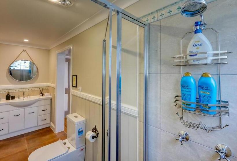 스탠다드 룸 풀장 전망, Mitta Glen Guesthouse