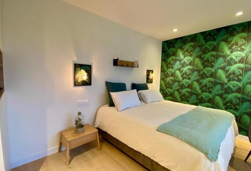 Стандартный Номер Кровать Кинг, Chambres Avec Jacuzzi Privatif Kassiopée Bed & Spa