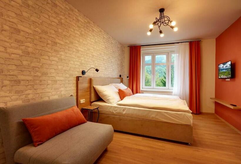 سوییت با چشم‌انداز کوه, Apartmány Adam