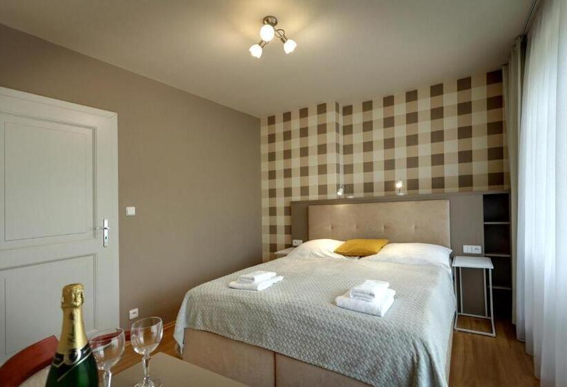 Apartament 2 Sypialnie, Apartmány Adam