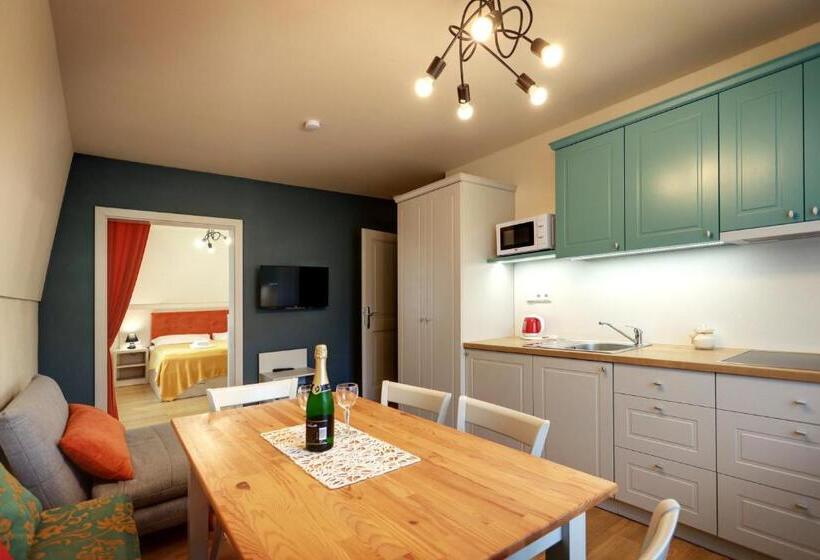 Apartament 2 Sypialnie, Apartmány Adam