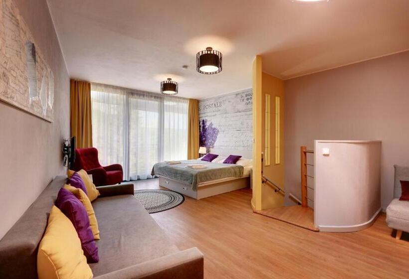سوییت خانوادگی, Apartmány Adam