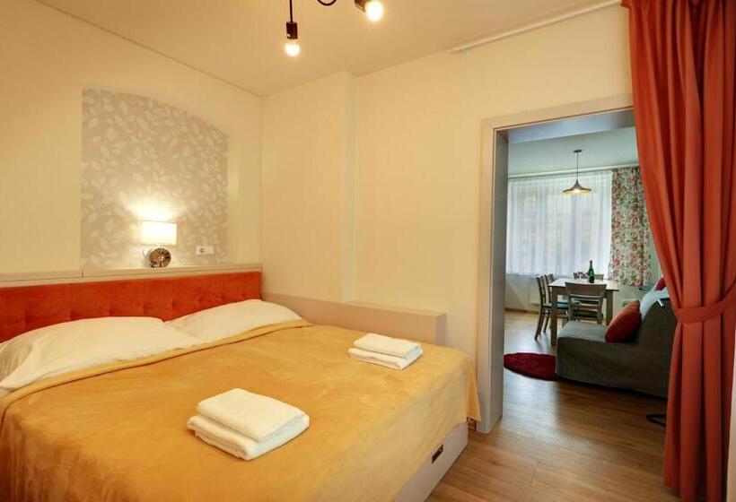 Apartament 2 Sypialnie, Apartmány Adam