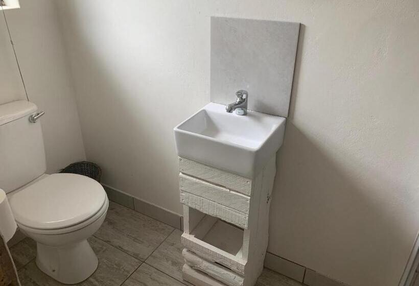 חדר סטנדרט נוף לגינה, Cycad Stay