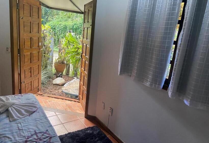 سوییت با چشمانداز باغ, Suítes Guaratuba