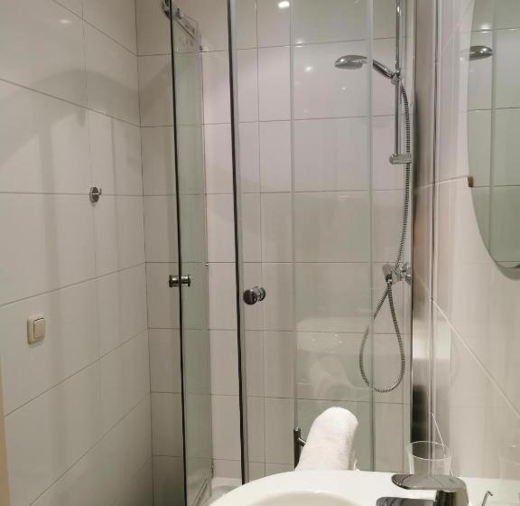 Номер Economy, Blief Bie De Mam