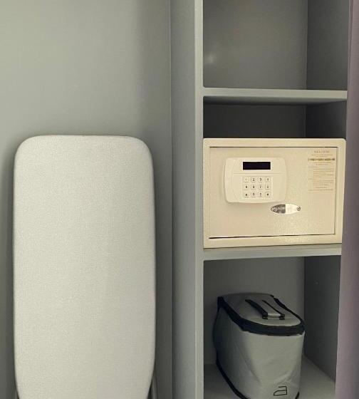 חדר דחוקס עם מיטת קינג, Merchant39