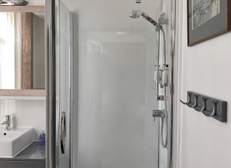 חדר דחוקס עם מיטת קינג, Merchant39