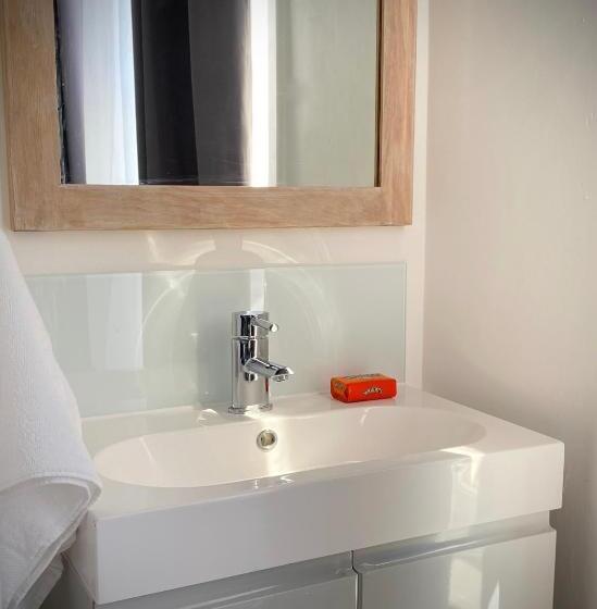 סוויטת 2 חדרי שינה, Merchant39