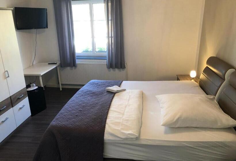 스탠다드 룸, Restaurant Dalmacija