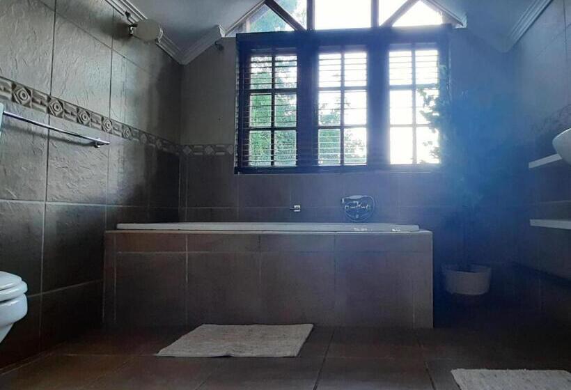 Семейный Номер, The Oak Potch Guesthouse