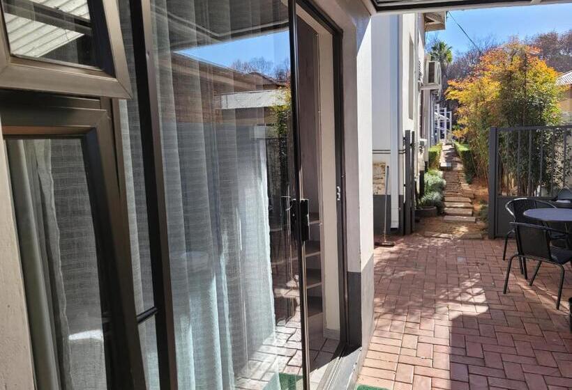 דירת חדר, The Oak Potch Guesthouse