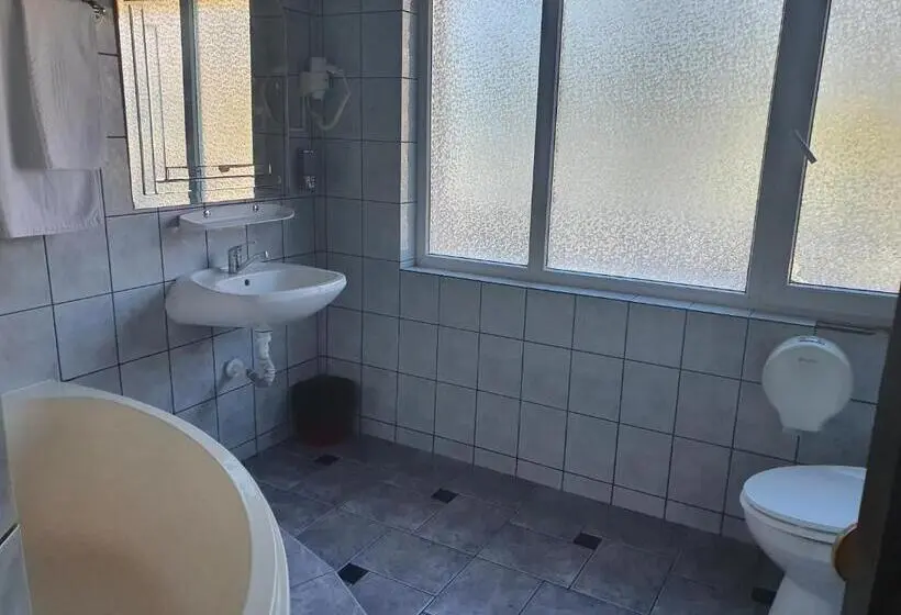 Perhehuone, Pensiunea Melinda