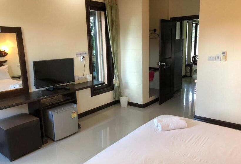 デラックスルーム, Siwasom Resort Sakon Nakhon