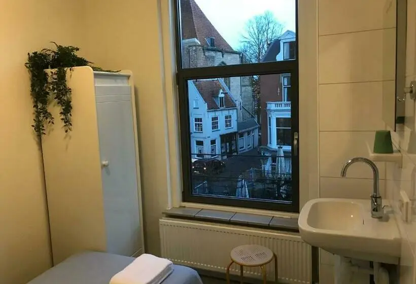 اتاق استاندارد یک نفره, Kleinschalig Hostel In Deventer, Hartje Stad, Aan De Ijssel