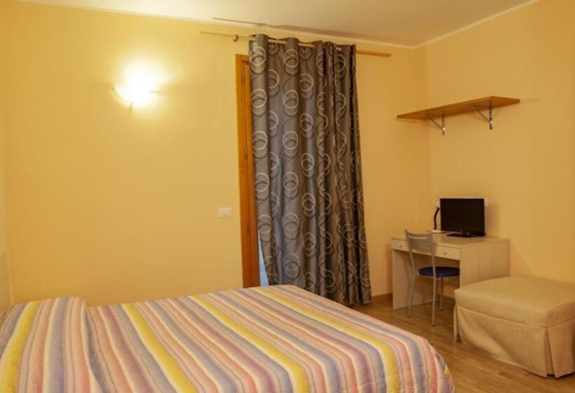 غرفة قياسية مطلة على الجبل, Agriturismo Green Valley