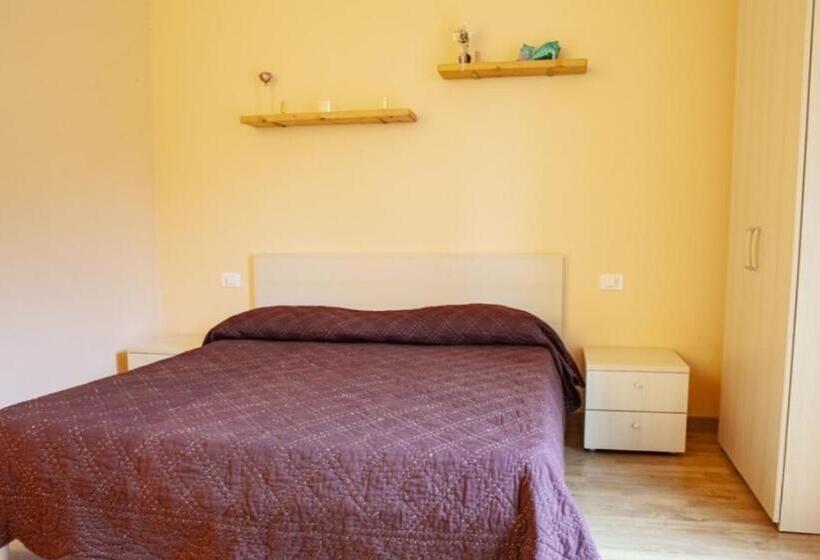 غرفة قياسية مطلة على الجبل, Agriturismo Green Valley