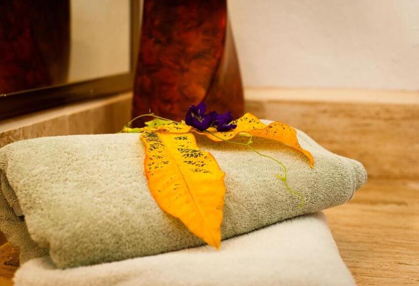 デラックスバンガロー, Nacional Beach Club & Bungalows