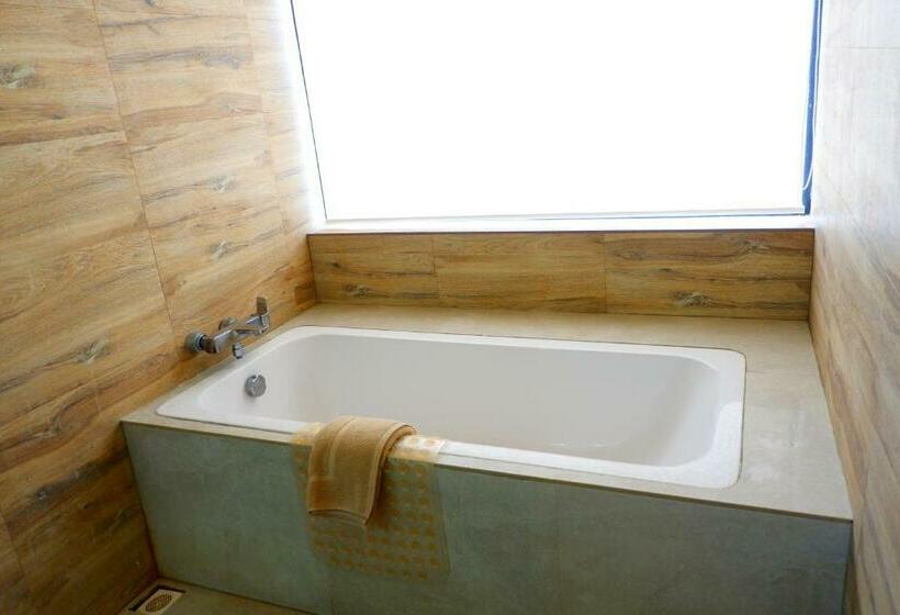 Полулюкс Одноместный с Террасой, Hyde198homeresort