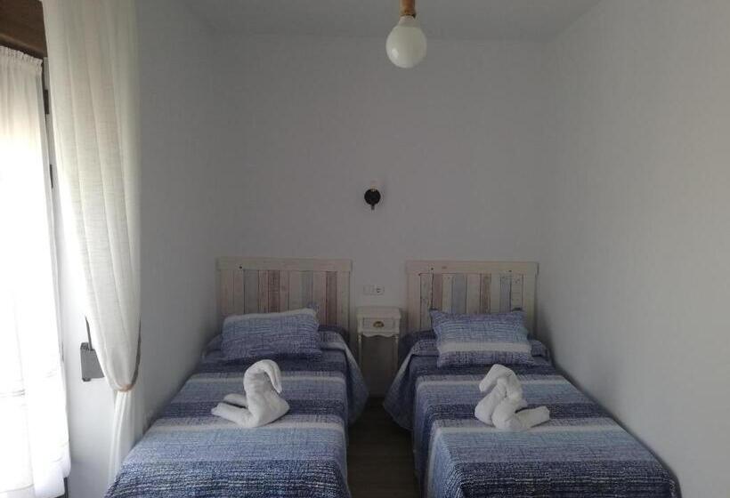 חדר סטנדרט עם מרפסת, Hostal El Lugar De La Mancha